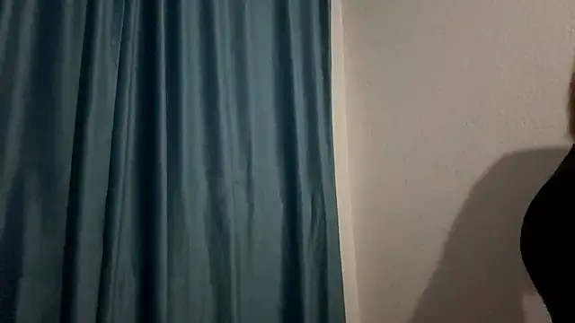 Snapshot of HOTBellakle chatting on 30, 11, 2025 HOTBellakle online show from 30, 11, 2025