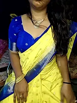 shreyareddy99 online show from 13, 3, 2026