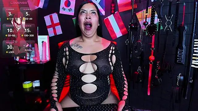 Snapshot of Loana_bdsm chatting on 26, 6, 2026 Loana bdsm online show from 26, 6, 2026
