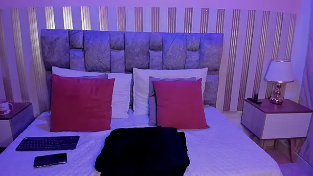 Scarlett  lace online show from 31, 10, 2025