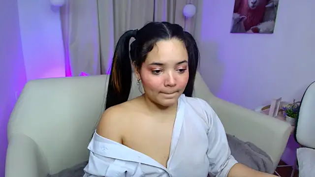 elli snow1 online show from 11, 11, 2025