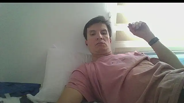 Snapshot of carliesexyman chatting on 28, 10, 2025 carliesexyman online show from 28, 10, 2025