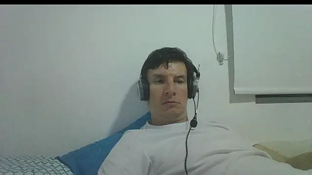 Snapshot of carliesexyman chatting on 1, 12, 2025 carliesexyman online show from 1, 12, 2025