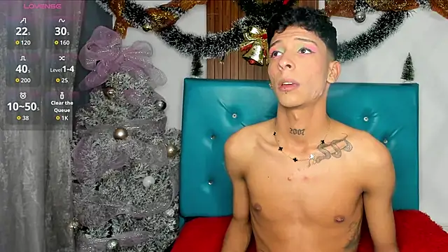 Snapshot of Max_Steell chatting on 22, 11, 2025 Max Steell online show from 22, 11, 2025