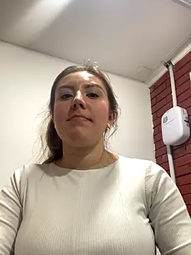 Snapshot of Adrimaretti chatting on 19, 11, 2025 Adrimaretti online show from 19, 11, 2025