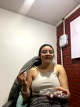 Snapshot of Adrimaretti chatting on 20, 11, 2025 Adrimaretti online show from 20, 11, 2025