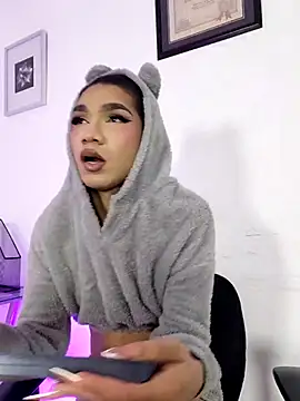 FernandaFox  online show from 14, 5, 2026