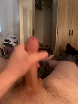 Snapshot of Secret954 chatting on 2, 11, 2025 Secret954 online show from 2, 11, 2025