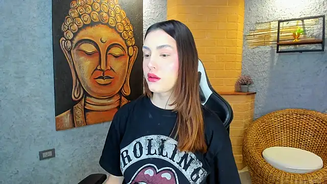 DakotaRussell  online show from 8, 11, 2025