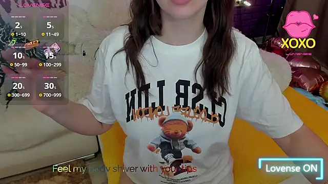 Snapshot of GlowMimi chatting on 25, 5, 2026 GlowMimi online show from 25, 5, 2026