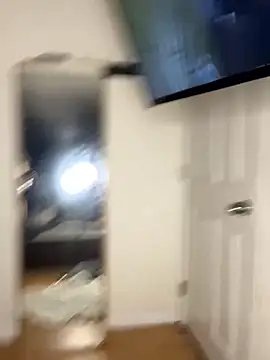 Snapshot of sluttyAlly21_ chatting on 28, 10, 2025 sluttyAlly21 online show from 28, 10, 2025