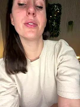 Snapshot of MysteryGirl__ chatting on 16, 12, 2025 MysteryGirl online show from 16, 12, 2025