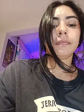 Sara-215 online show from 11, 4, 2026