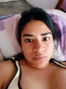 Snapshot of AlayaMore chatting on 1, 11, 2025 AlayaMore online show from 1, 11, 2025