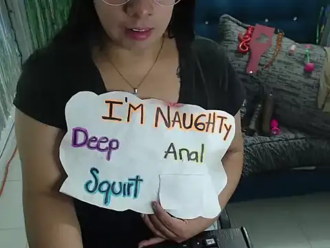 Snapshot of Alanafire chatting on 3, 11, 2025 Alanafire online show from 3, 11, 2025