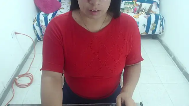 Snapshot of Alanafire chatting on 19, 11, 2025 Alanafire online show from 19, 11, 2025