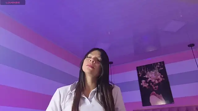 Snapshot of samantaortega__ chatting on 8, 11, 2025 samantaortega online show from 8, 11, 2025