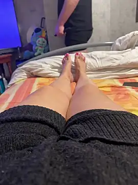 Snapshot of Lylyetcedric chatting on 5, 1, 2026 Lylyetcedric online show from 5, 1, 2026