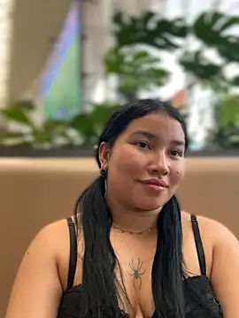 Snapshot of Vickybon chatting on 28, 10, 2025 Vickybon online show from 28, 10, 2025