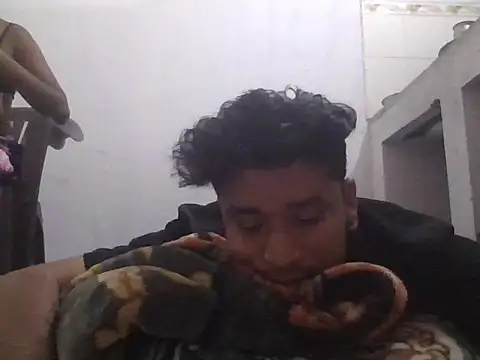 Snapshot of chocolate_girl_01 chatting on 31, 10, 2025 chocolate girl 01 online show from 31, 10, 2025