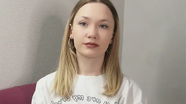 Snapshot of GaryKanney chatting on 8, 11, 2025 GaryKanney online show from 8, 11, 2025