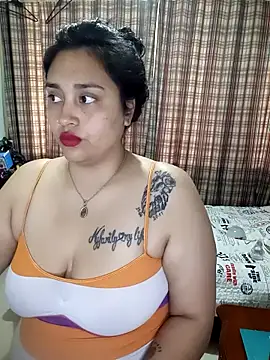 Snapshot of SherryMonroe chatting on 4, 11, 2025 SherryMonroe online show from 4, 11, 2025