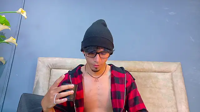 Snapshot of kane_del_toro chatting on 3, 12, 2025 kane del toro online show from 3, 12, 2025