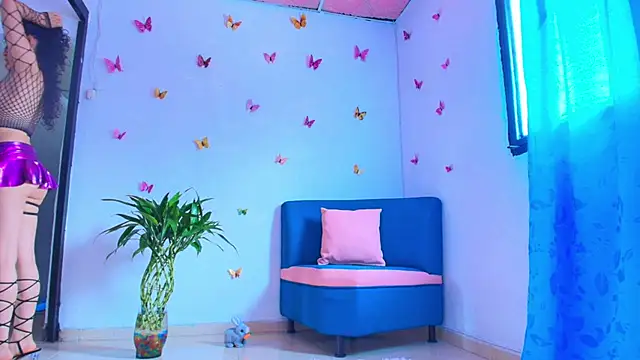 Snapshot of Juliet_1_ chatting on 2, 11, 2025 Juliet 1  online show from 2, 11, 2025