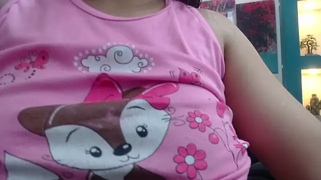 Snapshot of gygyfox chatting on 15, 12, 2025 gygyfox online show from 15, 12, 2025