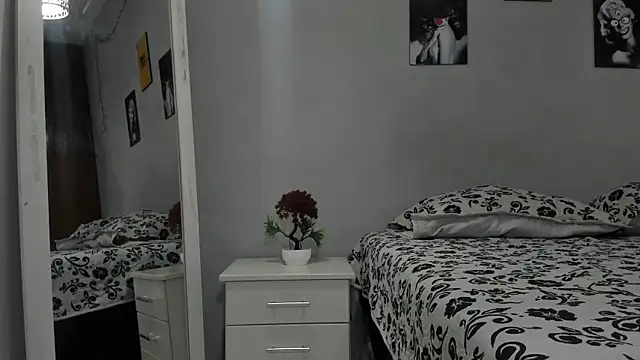 Snapshot of sexynova_93 chatting on 28, 11, 2025 sexynova 93 online show from 28, 11, 2025