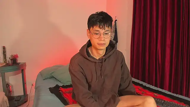 Snapshot of estmonnn chatting on 3, 11, 2025 estmonnn online show from 3, 11, 2025