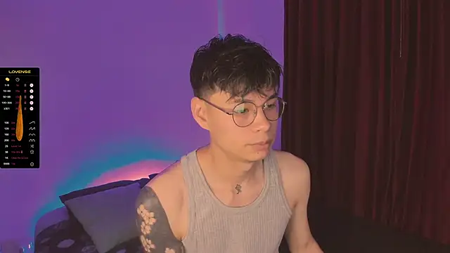 Snapshot of estmonnn chatting on 12, 11, 2025 estmonnn online show from 12, 11, 2025