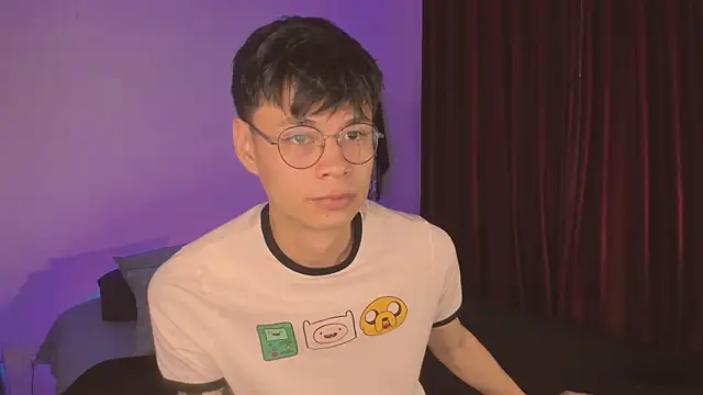 Snapshot of estmonnn chatting on 18, 11, 2025 estmonnn online show from 18, 11, 2025