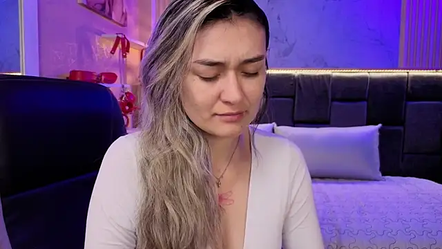 Im-Lola online show from 21, 11, 2025