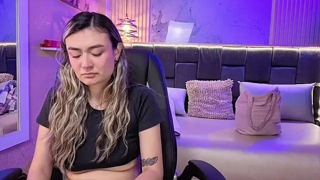 Im-Lola online show from 26, 11, 2025