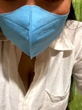 Snapshot of Nul-chal chatting on 6, 11, 2025 Nul-chal online show from 6, 11, 2025