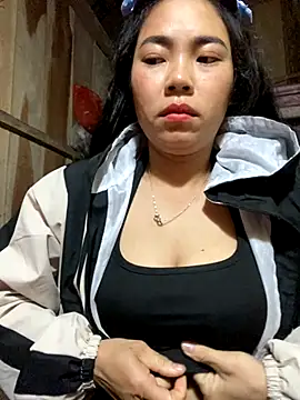 Snapshot of Nul-chal chatting on 11, 11, 2025 Nul-chal online show from 11, 11, 2025