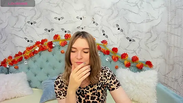 Snapshot of AriaAmaren chatting on 30, 10, 2025 AriaAmaren online show from 30, 10, 2025