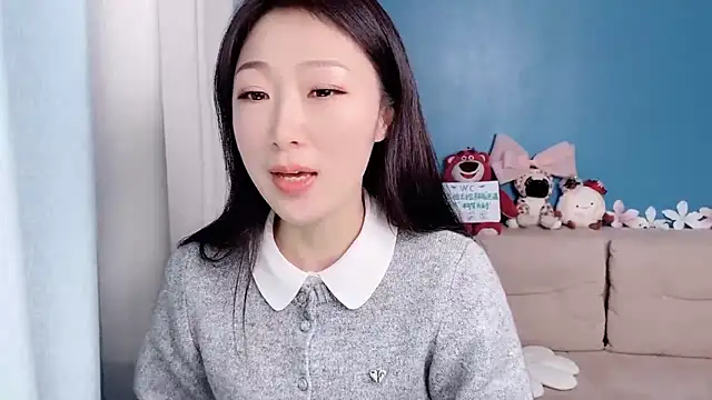 Snapshot of ella55-- chatting on 23, 2, 2026 ella55-- online show from 23, 2, 2026