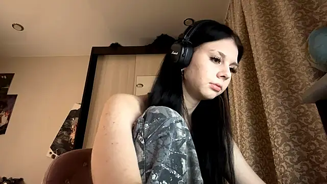 Snapshot of AnGallo chatting on 13, 11, 2025 AnGallo online show from 13, 11, 2025