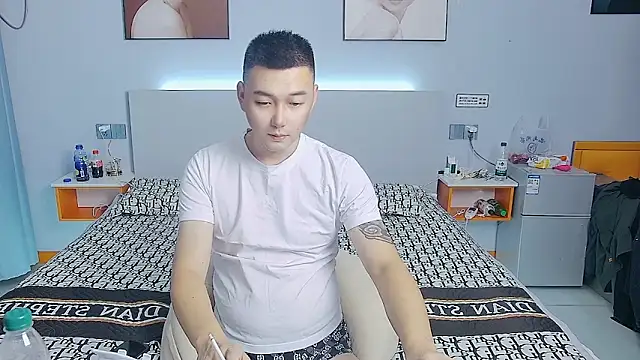 Snapshot of xiao8787 chatting on 1, 11, 2025 xiao8787 online show from 1, 11, 2025