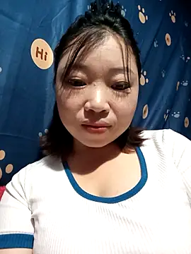 Snapshot of julybe chatting on 18, 11, 2025 julybe online show from 18, 11, 2025