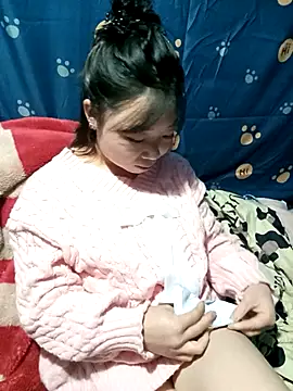 Snapshot of julybe chatting on 22, 11, 2025 julybe online show from 22, 11, 2025