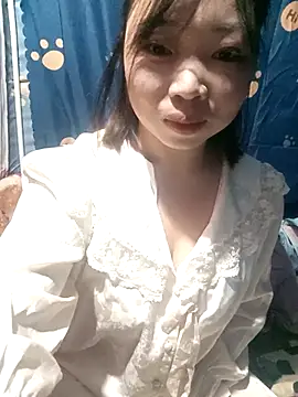 Snapshot of julybe chatting on 23, 11, 2025 julybe online show from 23, 11, 2025