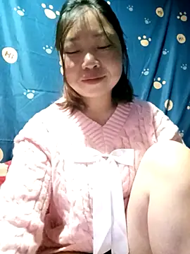 Snapshot of julybe chatting on 3, 12, 2025 julybe online show from 3, 12, 2025