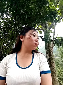 Snapshot of julybe chatting on 27, 4, 2026 julybe online show from 27, 4, 2026