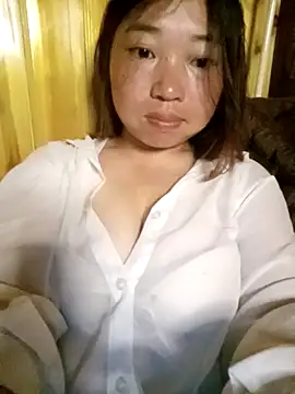 Snapshot of julybe chatting on 17, 5, 2026 julybe online show from 17, 5, 2026