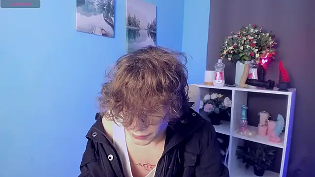 Snapshot of LeoBensyten chatting on 7, 11, 2025 LeoBensyten online show from 7, 11, 2025