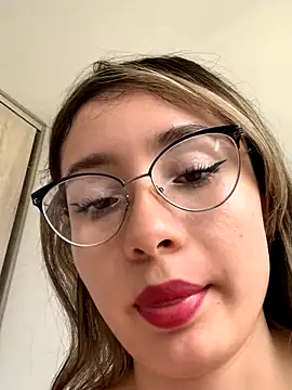 vanessa-242424 online show from 3, 12, 2025