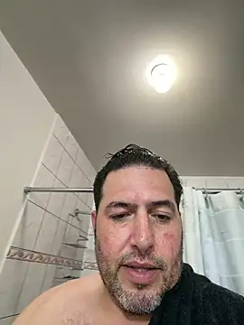 Snapshot of ezrah23 chatting on 16, 1, 2026 ezrah23 online show from 16, 1, 2026